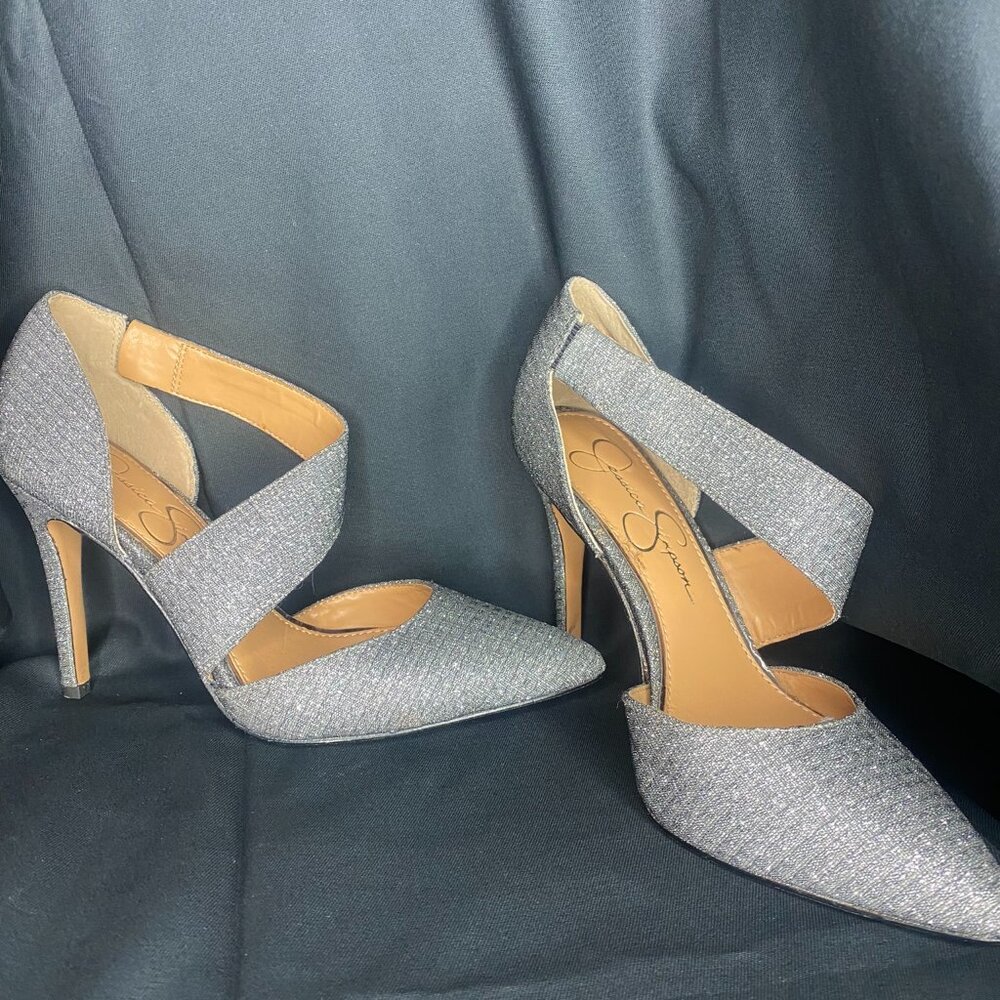 Jessica Simpson – Heels – Silver – Size 6½